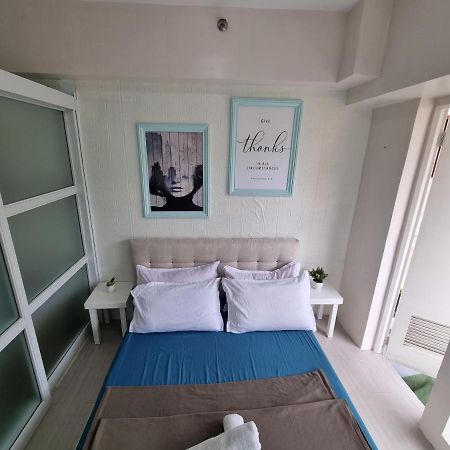 4 Pax Tagaytay Prime Staycation Wifi Netflix And Light Cooking Free Viewdeck タガイタイ エクステリア 写真